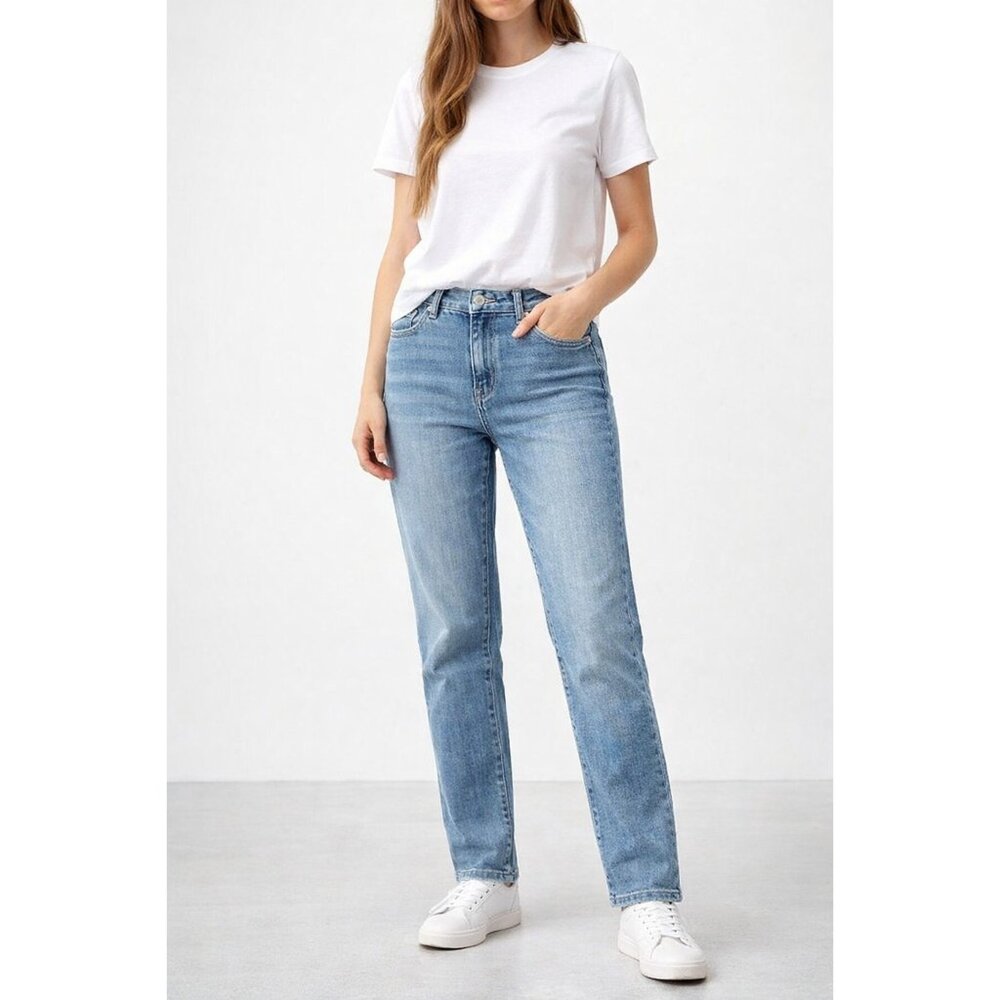 Disclosure Slim Straight Mid Rise Light Wash Juniors 15‎ Stretch Denim